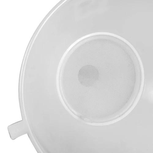 Conjunto - funil de plástico Ø25 com peneira - 4