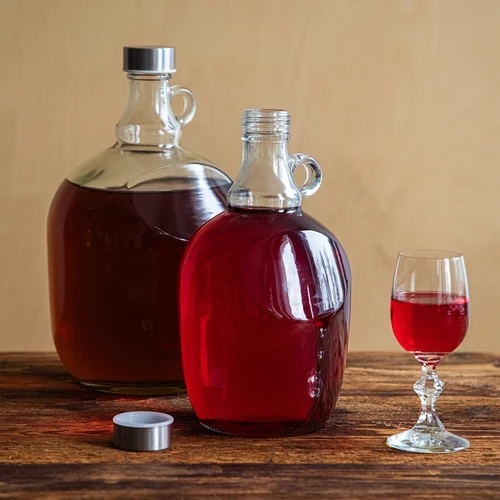 Garrafão Dama 1,5 L, com tampa metálica de rosca 43 mm e pega - 6