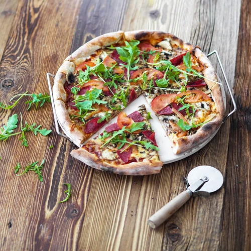 Pedra para pizza com pega e cortador, em cordierita, redonda 33 cm - 17